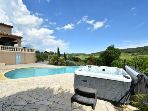 Stunning Villa In Montbrun-des-corbieres With Private Pool