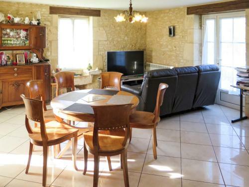 Holiday Home Les Gr�zes - Mnb400