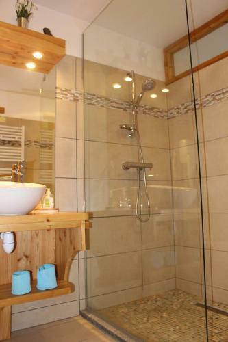 Apartamento Les Chalets Du Chaberton, Pied de Pistes Et Spa