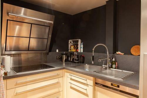 Apartment With 2 Bedrooms In Montpellier With Wifi