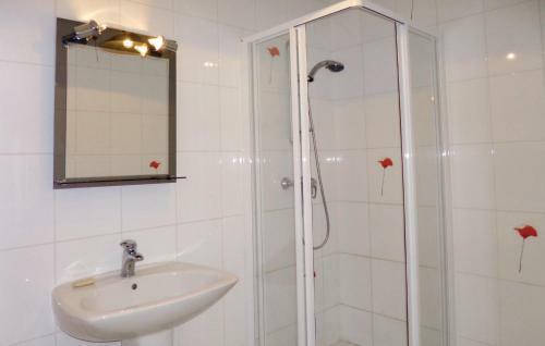 Holiday Home La Chapelle En Juger I