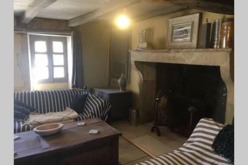 Beau 2 Bedroom/ensuite Gite, Southerly Courtyard