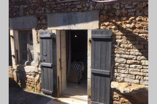 Beau 2 Bedroom/ensuite Gite, Southerly Courtyard