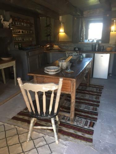 Beau 2 Bedroom/ensuite Gite, Southerly Courtyard