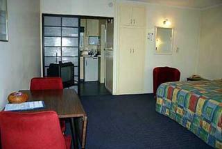 Townhouse Motel
