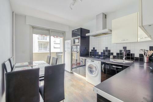 Guestready - Bright Apartment In Nice-ouest Steps Away From The Beach!