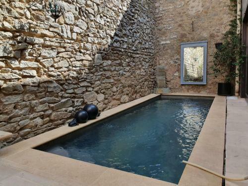 Modern Holiday Home In Olonzac With Private Swimming Pool