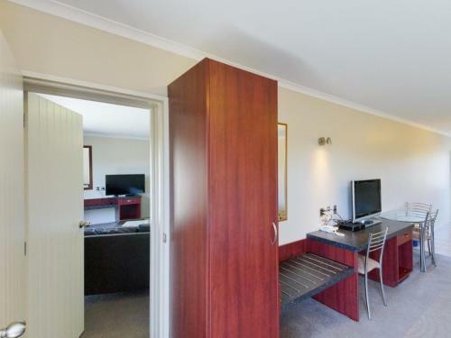 Avenue Motor Lodge