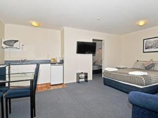 Gateway Motor Inn