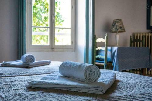 Stunning Farmhouse With Heated Private Pool In Provence