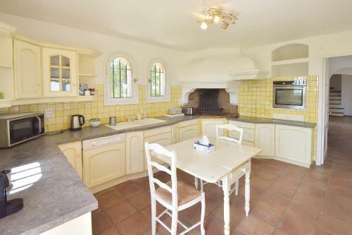Villa Vacation House For 8 People With Breathtaking View!