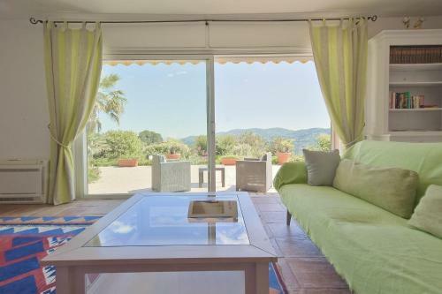 Villa Vacation House For 8 People With Breathtaking View!