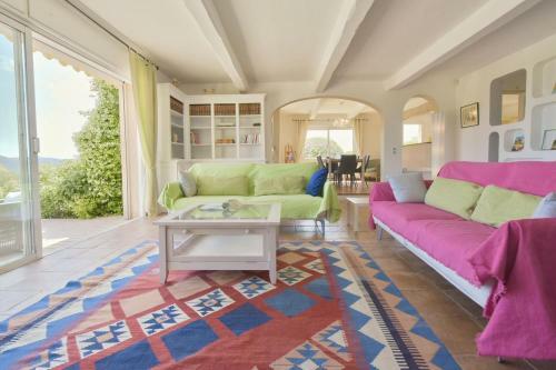 Villa Vacation House For 8 People With Breathtaking View!