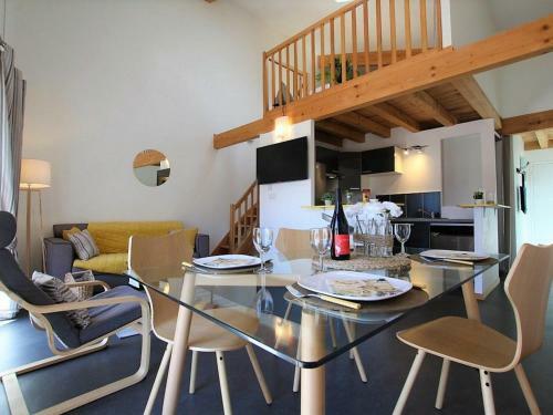 G�te Polignac, 3 Pi�ces, 4 Personnes - Fr-1-582-58