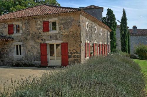 Ch�teau De Poudenas