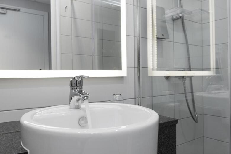 Thon Hotel Fosnav�g