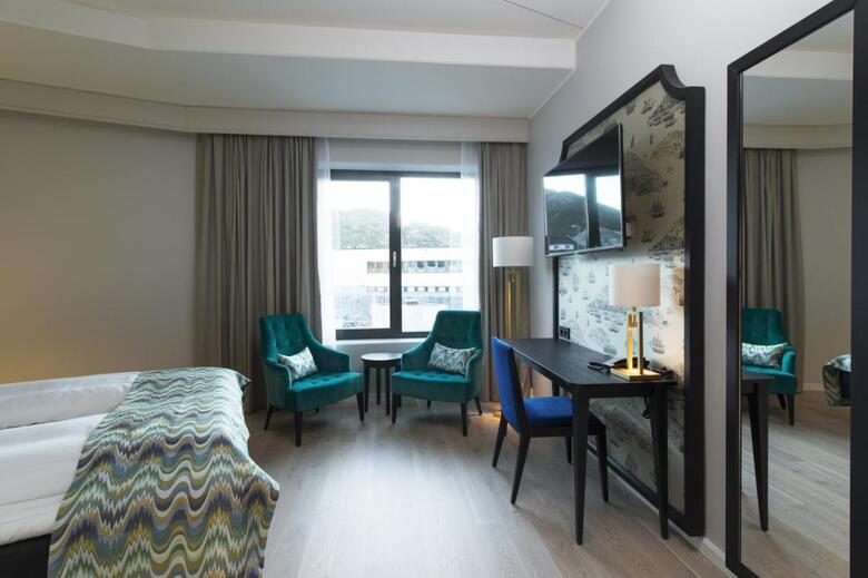 Thon Hotel Fosnav�g