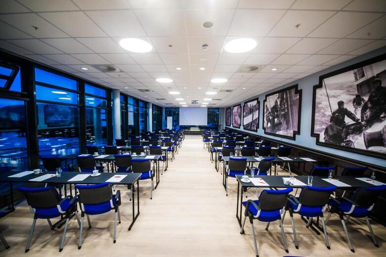 Thon Hotel Fosnav�g