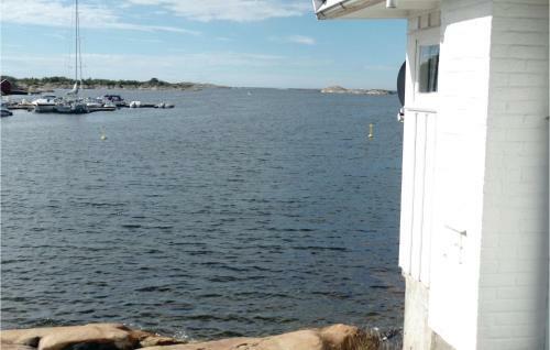 Holiday Home Gressvik Slevikstranda