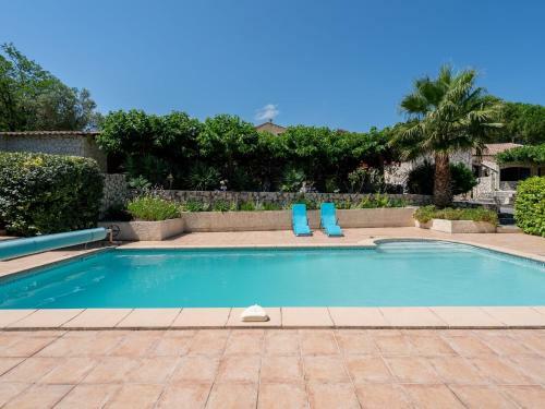 Luxurious Villa In Puisserguier With Swimming Pool