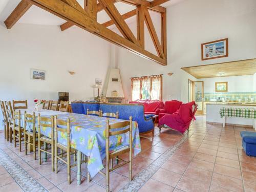 Alluring Holiday Home In Roquebrun With Swimming Pool