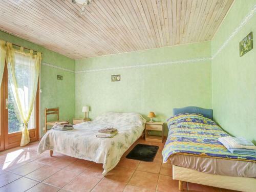 Alluring Holiday Home In Roquebrun With Swimming Pool