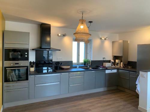 Hostal Ch�teau Du Mauny