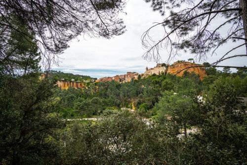 Stunning Panoramic Views In Roussillon