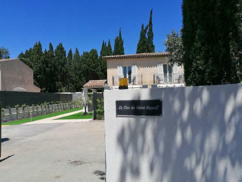 Le Clos De Saint Aygulf