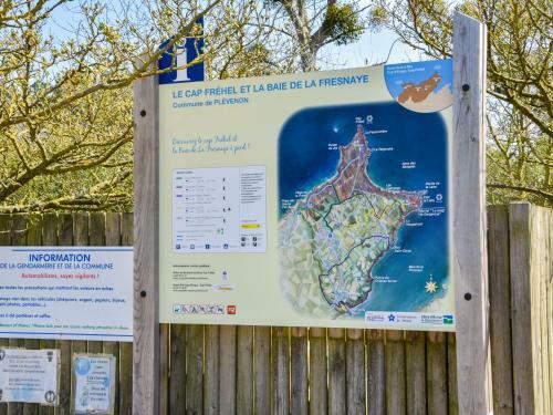 Semi-detached Home With Garden, 500m From The Beach, Golf Course - C�te D?armor