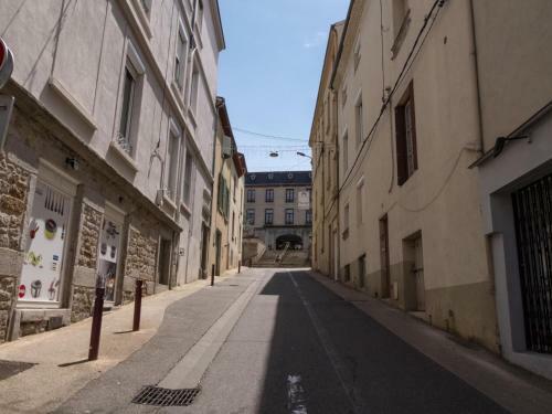Simplistic Apartment In Saint Chamond Near Shopping Street