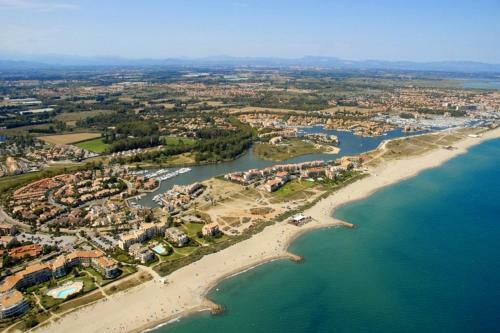 Camping Le Roussillon **** - Maeva
