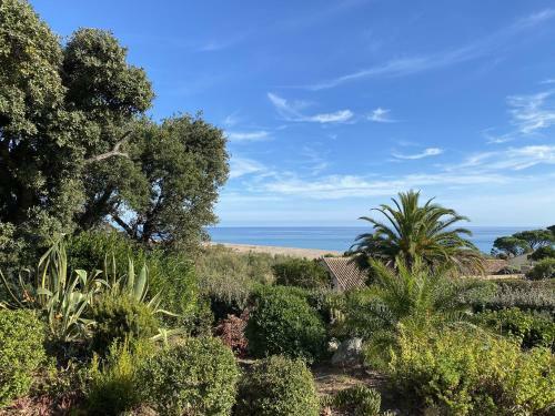Mini Villa Dans Domaine Avec Vue Mer Et Acc�s Plage