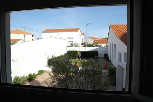 Une Grande Maison Sur La Corniche de St Hilaire de Riez
