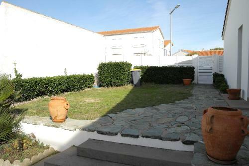 Une Grande Maison Sur La Corniche de St Hilaire de Riez