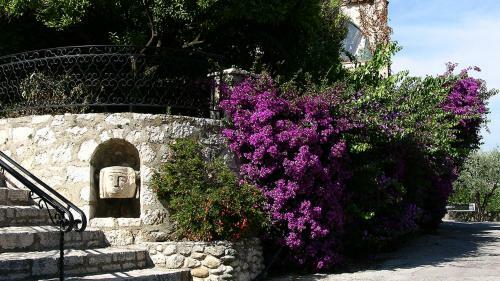 Villa Olivade - Sea Views Private Garden & Terrace