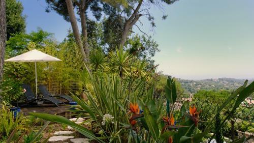 Villa Olivade - Sea Views Private Garden & Terrace