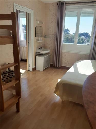 Hotel Home Des Pins Sarl