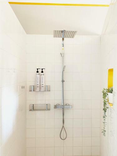 Saint-pons-de-mauchiens Villa Sleeps 12 With Pool