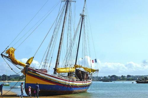 Holiday Home Perros-guirec - Bre02629-f