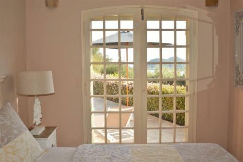 Villa Aurlie Sea View, 600m To Beach And Shops