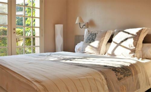 Villa Aurlie Sea View, 600m To Beach And Shops