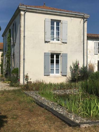 Hostal Tilleuls Et Bambous
