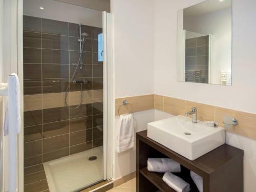 Holiday Home Le Clos Savornin - Ssn114