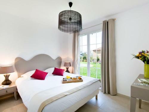Holiday Home Le Clos Savornin - Ssn114