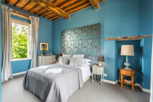 Saint-lary-soulan Chateau Sleeps 21 Pool Wifi