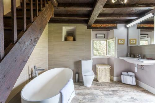 Saint-lary-soulan Chateau Sleeps 21 Pool Wifi