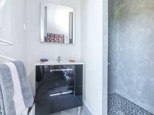 Serene Villa In Saint-victor-la-coste With Private Pool