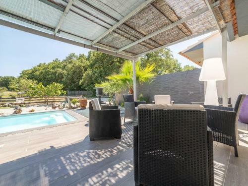 Serene Villa In Saint-victor-la-coste With Private Pool