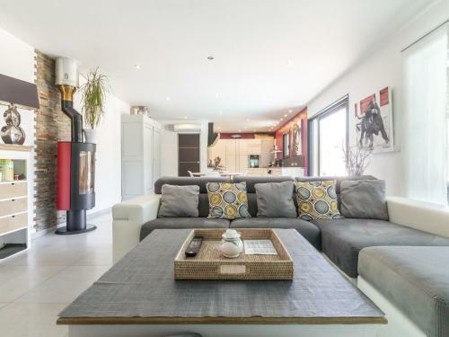 Serene Villa In Saint-victor-la-coste With Private Pool